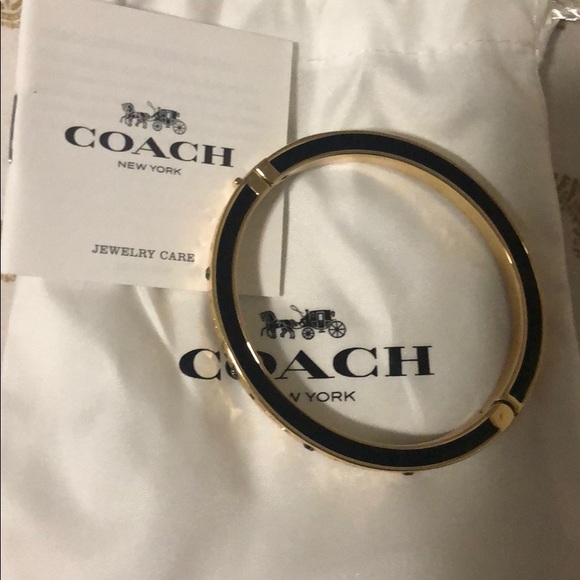 Coach gold bracelet - Picture 1 of 3